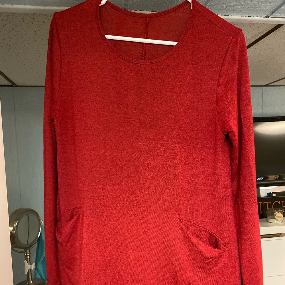Long sweater with pockets